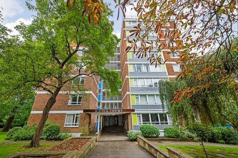 2 bedroom apartment for sale, Farquhar Road, London, SE19