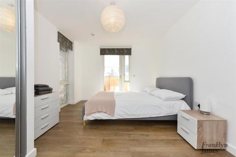 2 bedroom apartment for sale, Celestial House, Poplar, E14