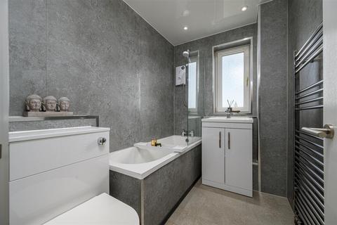 4g Aboyne Avenue, Dundee, DD4 7SZ