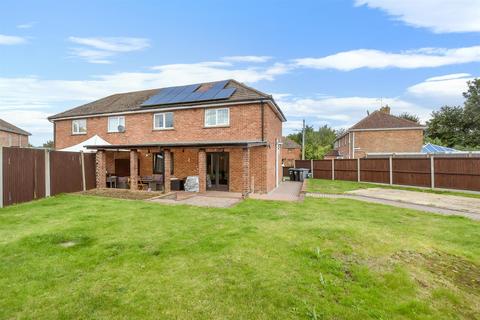 3 bedroom semi-detached house for sale, Cripps Close, Aylesham, Canterbury, Kent