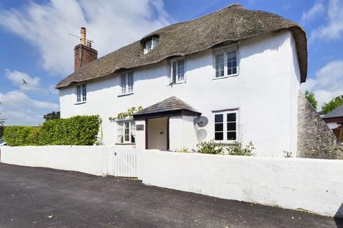 4 bedroom detached house for sale, Bovey Road, Newton Abbot