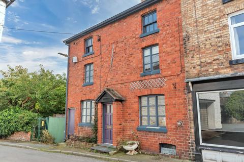 4 bedroom townhouse for sale, Bridge Street, Llanfyllin, SY22 5AU