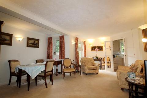 2 bedroom retirement property for sale, Christ Church Lane, Barnet EN5