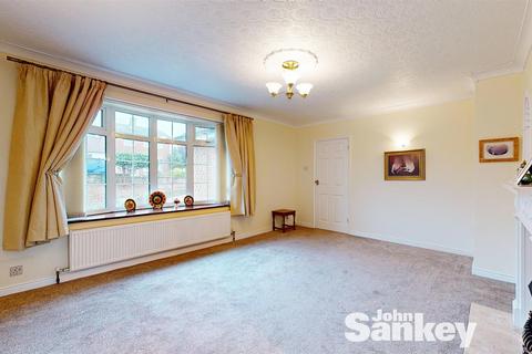 2 bedroom detached bungalow for sale, Derwent Avenue, Mansfield