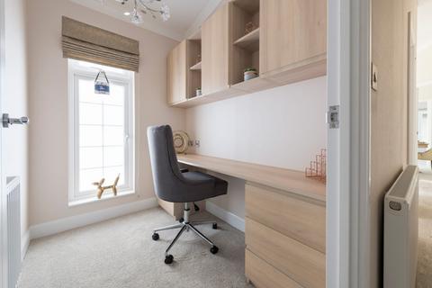 undefined, Godalming, Surrey, GU8