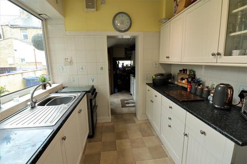 16 Lower West Avenue, Barnoldswick, BB18 6DW