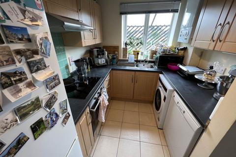 2 bedroom house to rent, Allyn Saxon Drive, Shepton Mallet, Somerset