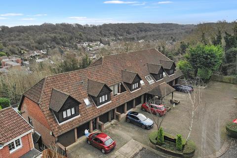 2 bedroom apartment for sale, Gleneagles Court, Walderslade, ME5