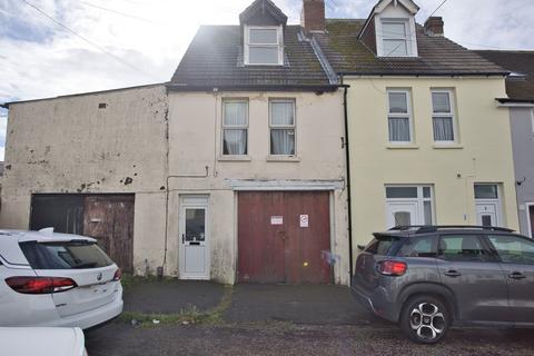 2 bedroom terraced house for sale, Ash Tree Road, Folkestone, CT19