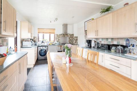 4 bedroom detached house for sale, Tangmere Close, Bicester OX26