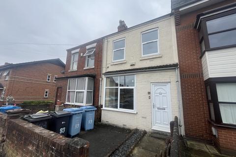 3 bedroom terraced house to rent, Alexandra Road, Hull HU5