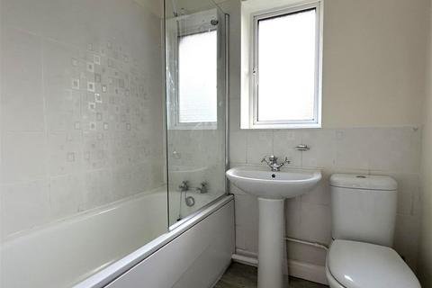 16 Bonners Close, Malmesbury, SN16 9UF