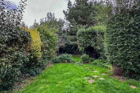 16 Bonners Close, Malmesbury, SN16 9UF