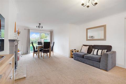 42 Benenden Road, Wainscott, Rochester, ME2 4NX