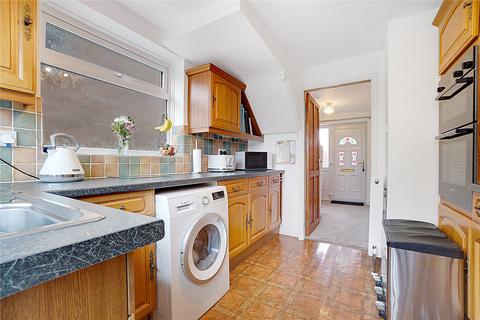 42 Benenden Road, Wainscott, Rochester, ME2 4NX