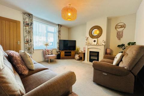 21 Birchen Lane, Tiverton, EX16 5DL