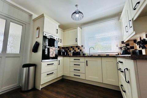 21 Birchen Lane, Tiverton, EX16 5DL