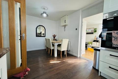 21 Birchen Lane, Tiverton, EX16 5DL