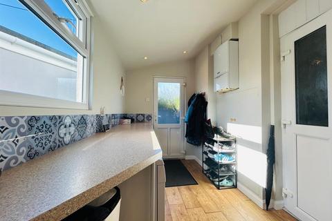 21 Birchen Lane, Tiverton, EX16 5DL