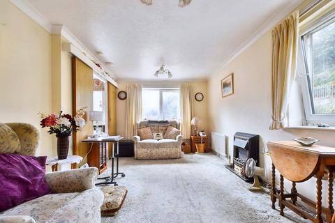 2 bedroom flat for sale, Verulam Place, St. Leonards-on-Sea, East Sussex, TN37 6QR