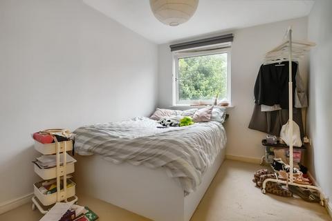 2 bedroom flat for sale, High Wycombe,  Buckinghamshire,  HP11