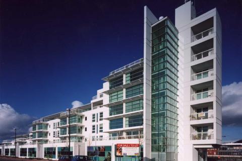 1 bedroom apartment for sale, Sovereign Quay, Cardiff CF10