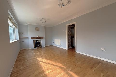 3 bedroom end of terrace house for sale, Queendown Avenue, Rainham