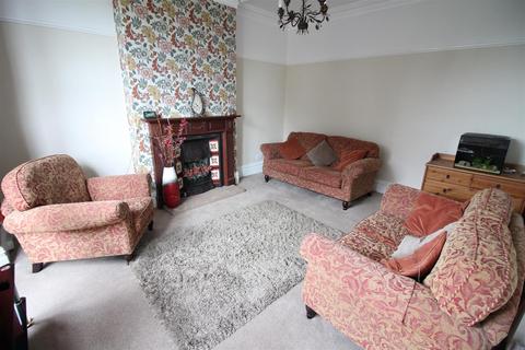 4 bedroom terraced house for sale, Wakefield Road, Leeds LS25