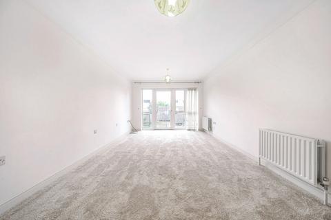 2 bedroom apartment for sale, Olivier Court, Patrons Way East, Denham Garden Village, Buckinghamshire, UB9