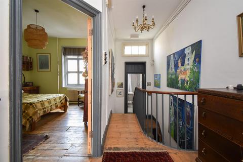 7 bedroom terraced house for sale, Wellington Square, Hastings