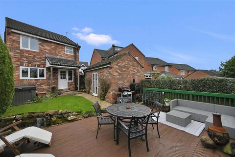 3 bedroom detached house for sale, Parkland View, Yeadon