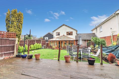 4 bedroom detached house for sale, Minster Close, Rayleigh SS6