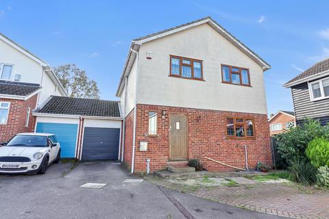 4 bedroom detached house for sale, Minster Close, Rayleigh SS6