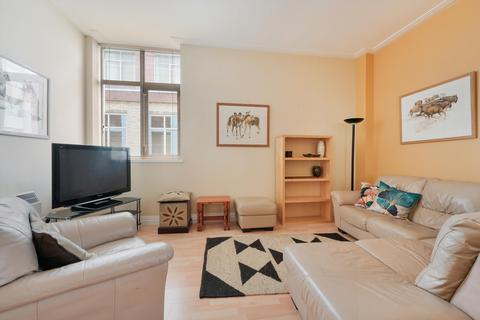 3 bedroom flat to rent, Prescot Street, London, E1