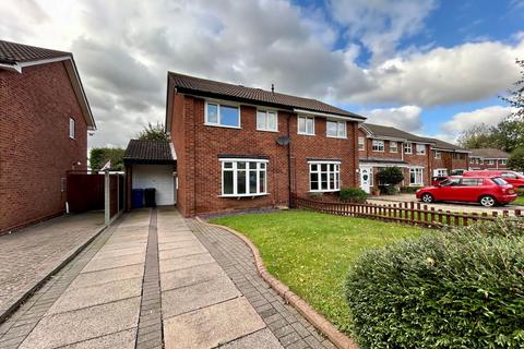 2 Swallowfield, Tamworth, B79 7SG