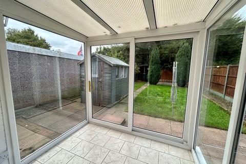 2 Swallowfield, Tamworth, B79 7SG