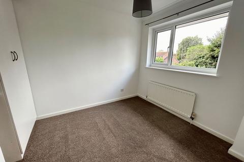 2 Swallowfield, Tamworth, B79 7SG