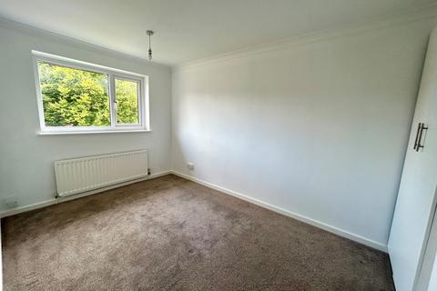 2 Swallowfield, Tamworth, B79 7SG