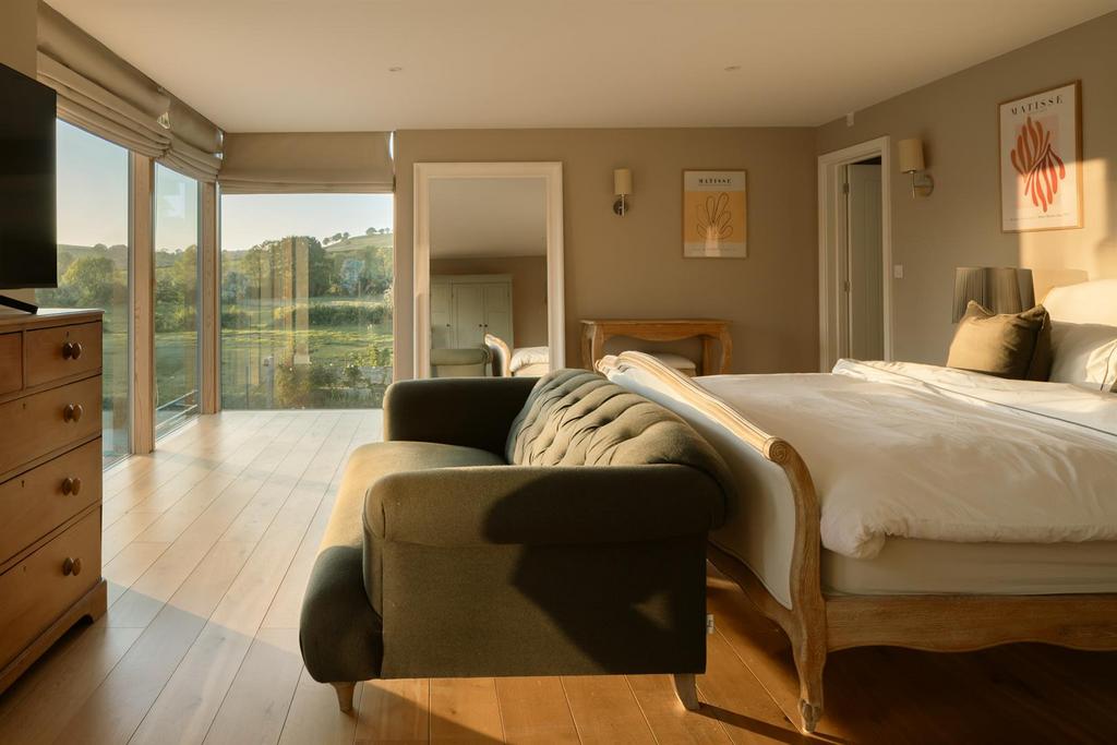 Principal Bedroom Suite