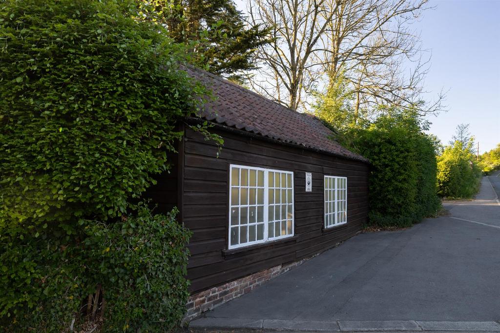 Outbuilding