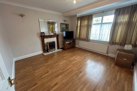 3 bedroom house for sale, Ainslie Wood Road, London