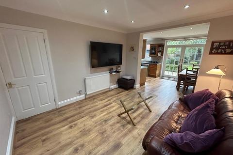 65 Ainslie Wood Road, London, E4 9BX