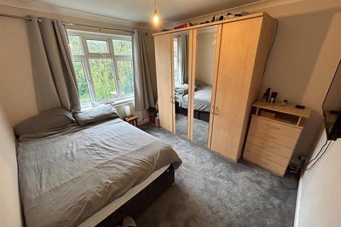65 Ainslie Wood Road, London, E4 9BX
