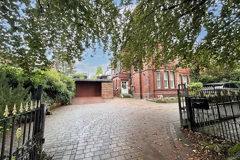 6 bedroom semi-detached house for sale, Worsley Road, Manchester M28