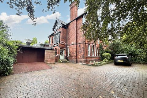 6 bedroom semi-detached house for sale, Worsley Road, Manchester M28