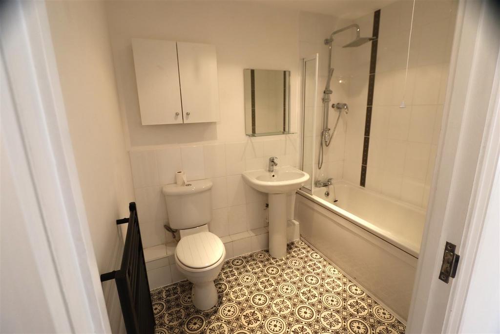 Bathroom.JPG
