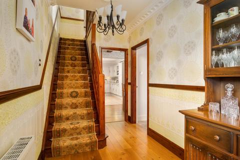 52 King Street, Drighlington, Bradford, BD11 1EL