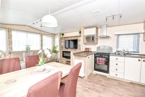 2 bedroom park home for sale, Sycamore, Bashley Caravan Park, Sway Road, New Milton, BH25