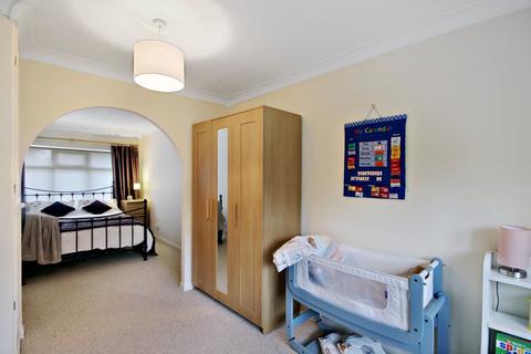 44 Buckhurst Way, East Grinstead, RH19 2AJ