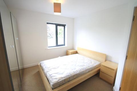 2 bedroom flat to rent, Bouverie Court, Leeds, West Yorkshire, LS9